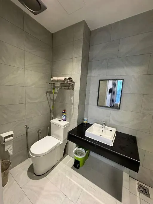 Cozy Sky Trees Bukit Indah With Smart Tv L Pool B8 Apartamento Johor Bahru Malásia