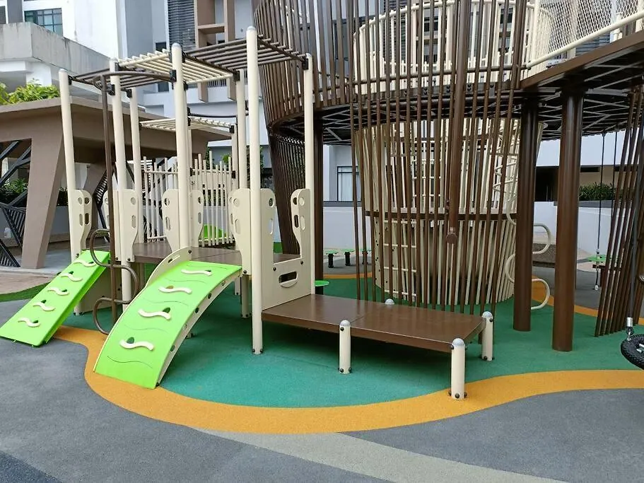 Cozy Sky Trees Bukit Indah With Smart Tv L Pool B8 Apartamento Johor Bahru 0*,