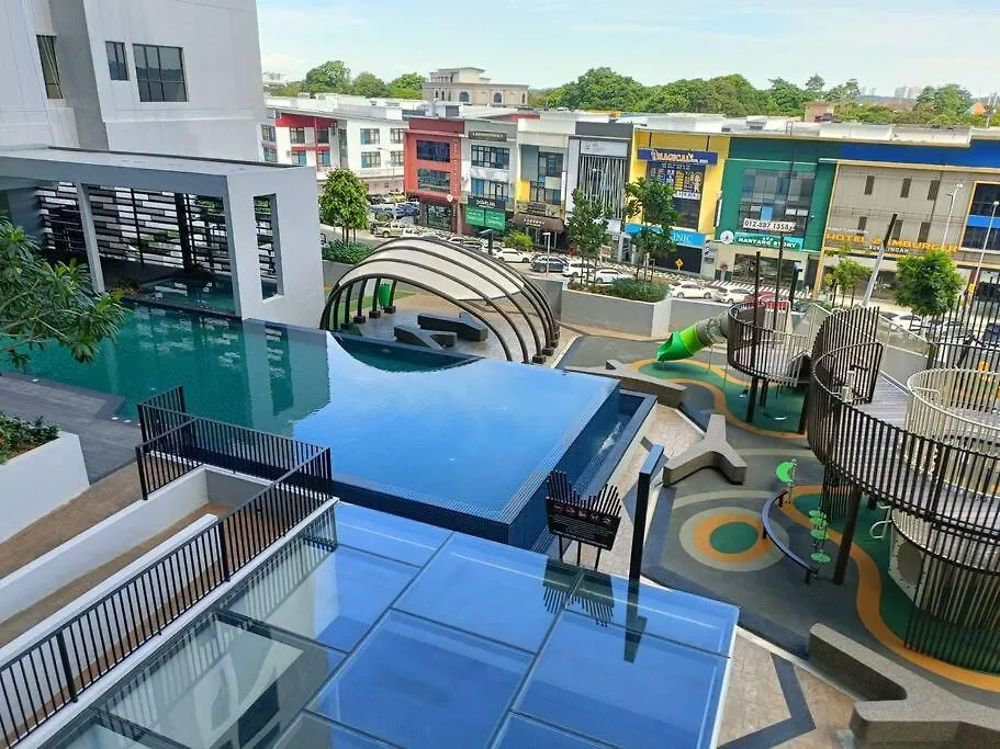 Cozy Sky Trees Bukit Indah With Smart Tv L Pool B8 Apartamento Johor Bahru